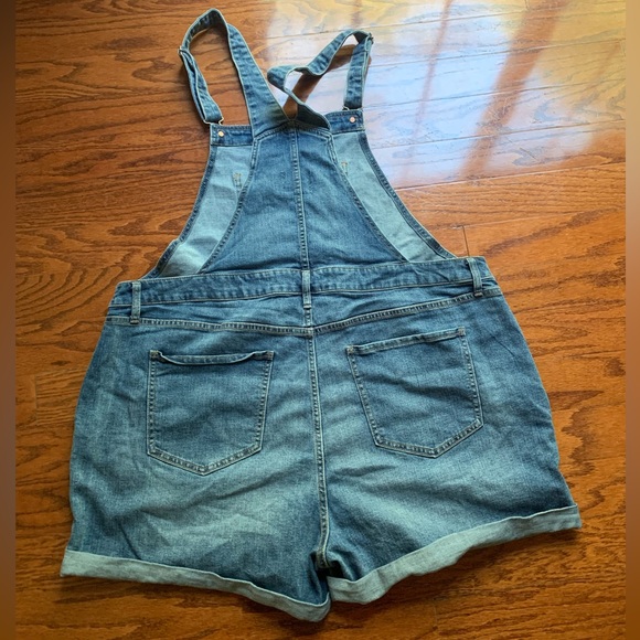 Old Navy Short Overall Jeans Size XXL - Picture 3 of 3